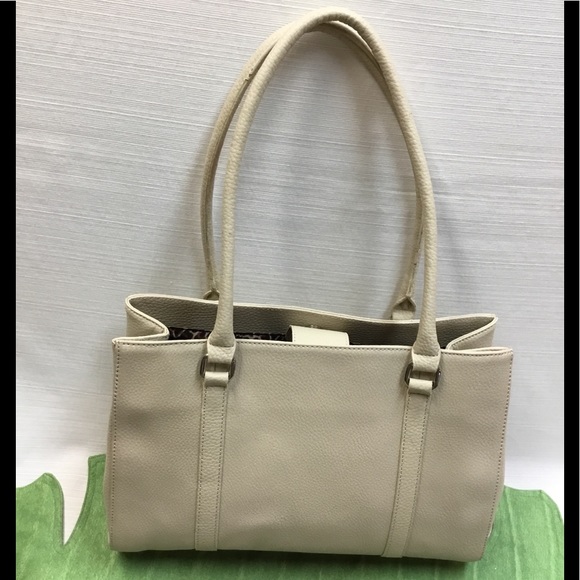 New Neutral Bag by Wilson’s Leather - Picture 3 of 6